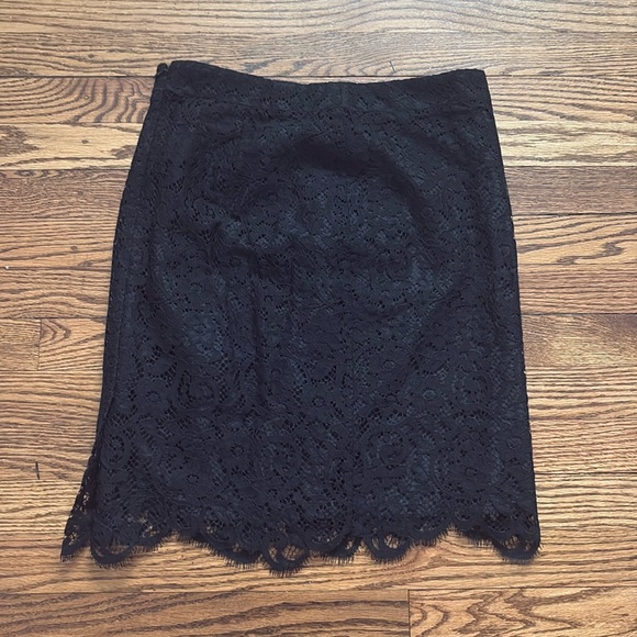 J. Crew Dresses & Skirts - J crew lace skirt